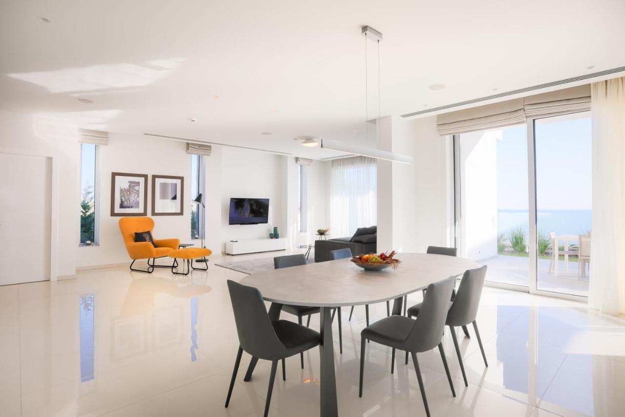 Sea Pearl Beachfront - Breeze Villaer *