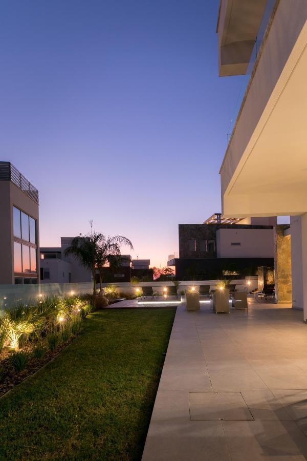 Villaer Sea Pearl Beachfront - Breeze *