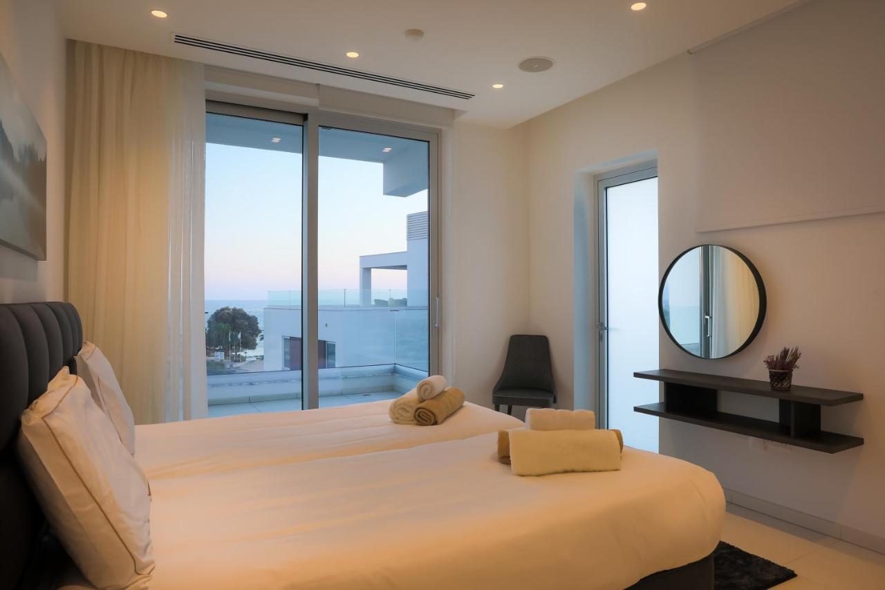 Villaer Sea Pearl Beachfront - Breeze