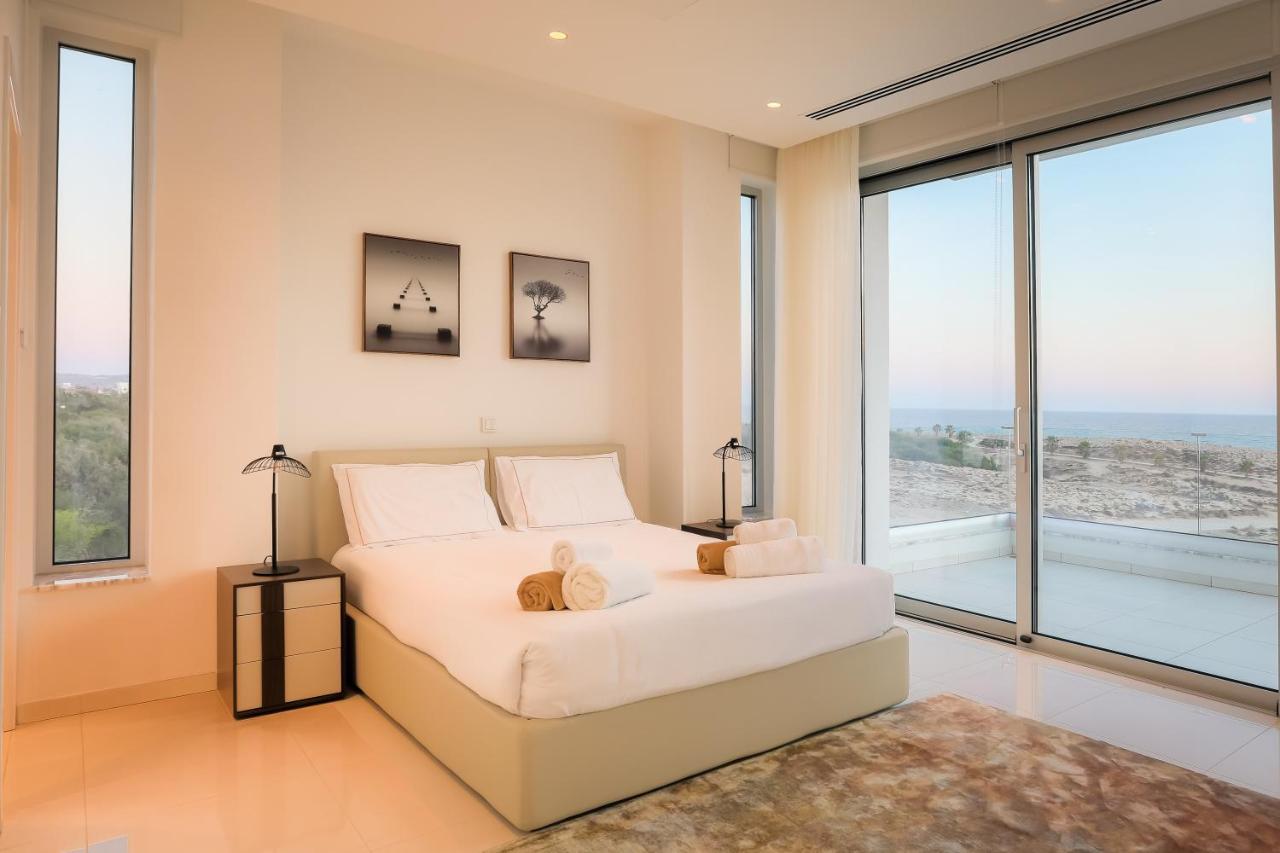 Villaer Sea Pearl Beachfront - Breeze *