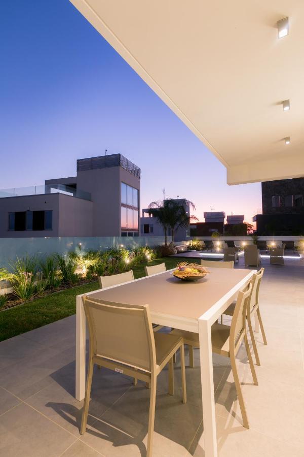 Sea Pearl Beachfront - Breeze * Ajía Nápa